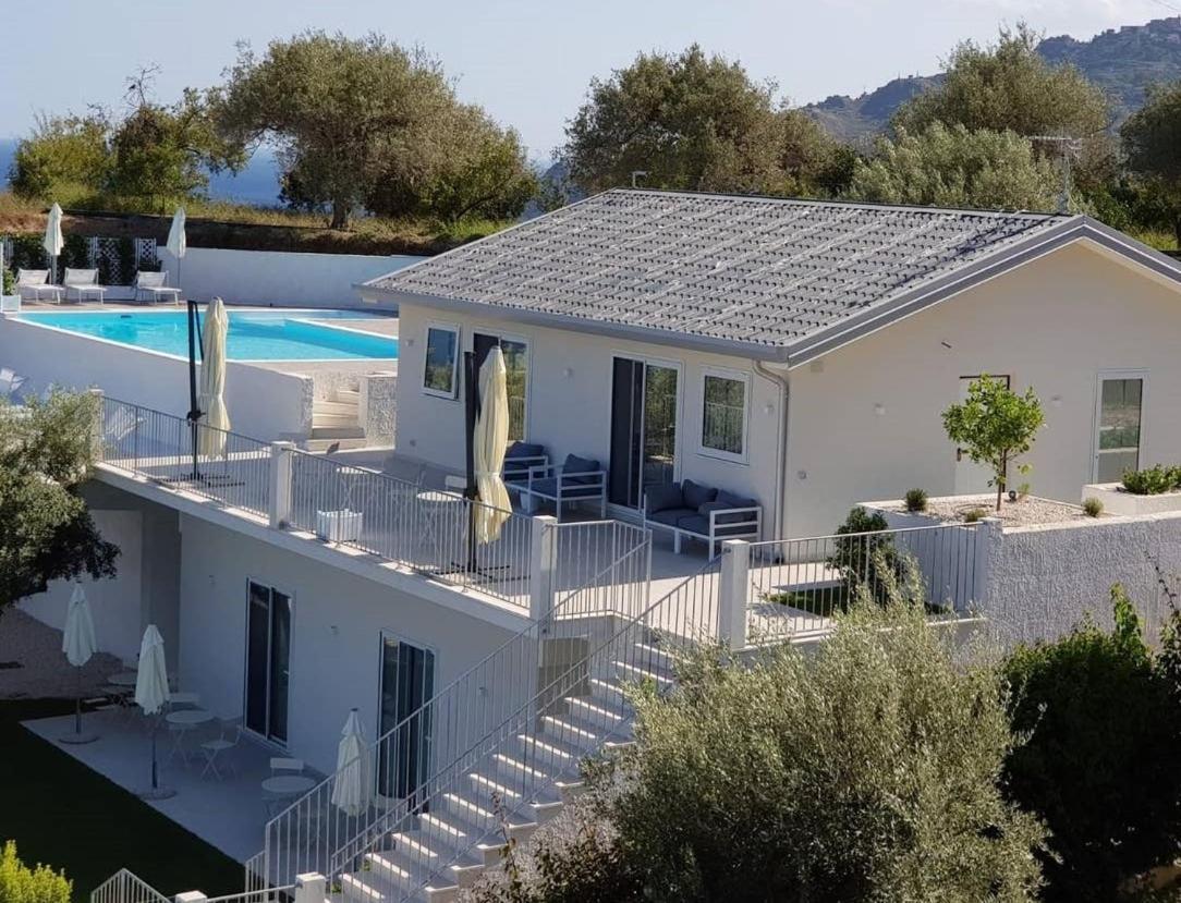 Villa Infinity ∞ Santa Teresa Di Riva Eksteriør billede