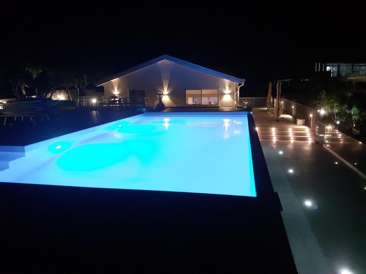 Villa Infinity ∞ Santa Teresa Di Riva Eksteriør billede