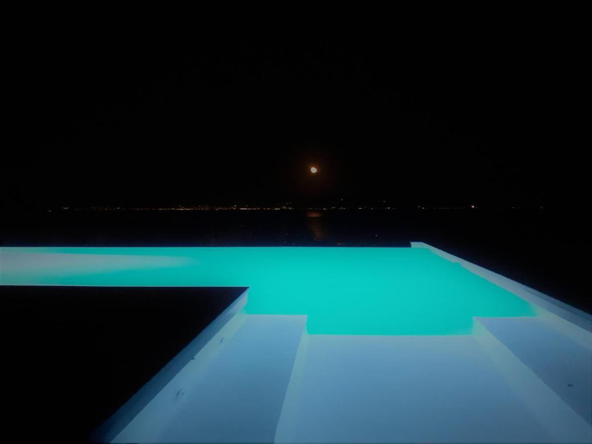 Villa Infinity ∞ Santa Teresa Di Riva Eksteriør billede