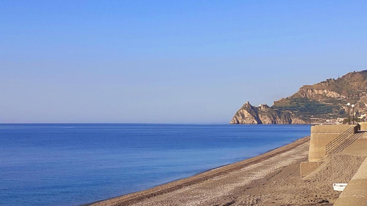 Villa Infinity ∞ Santa Teresa Di Riva Eksteriør billede